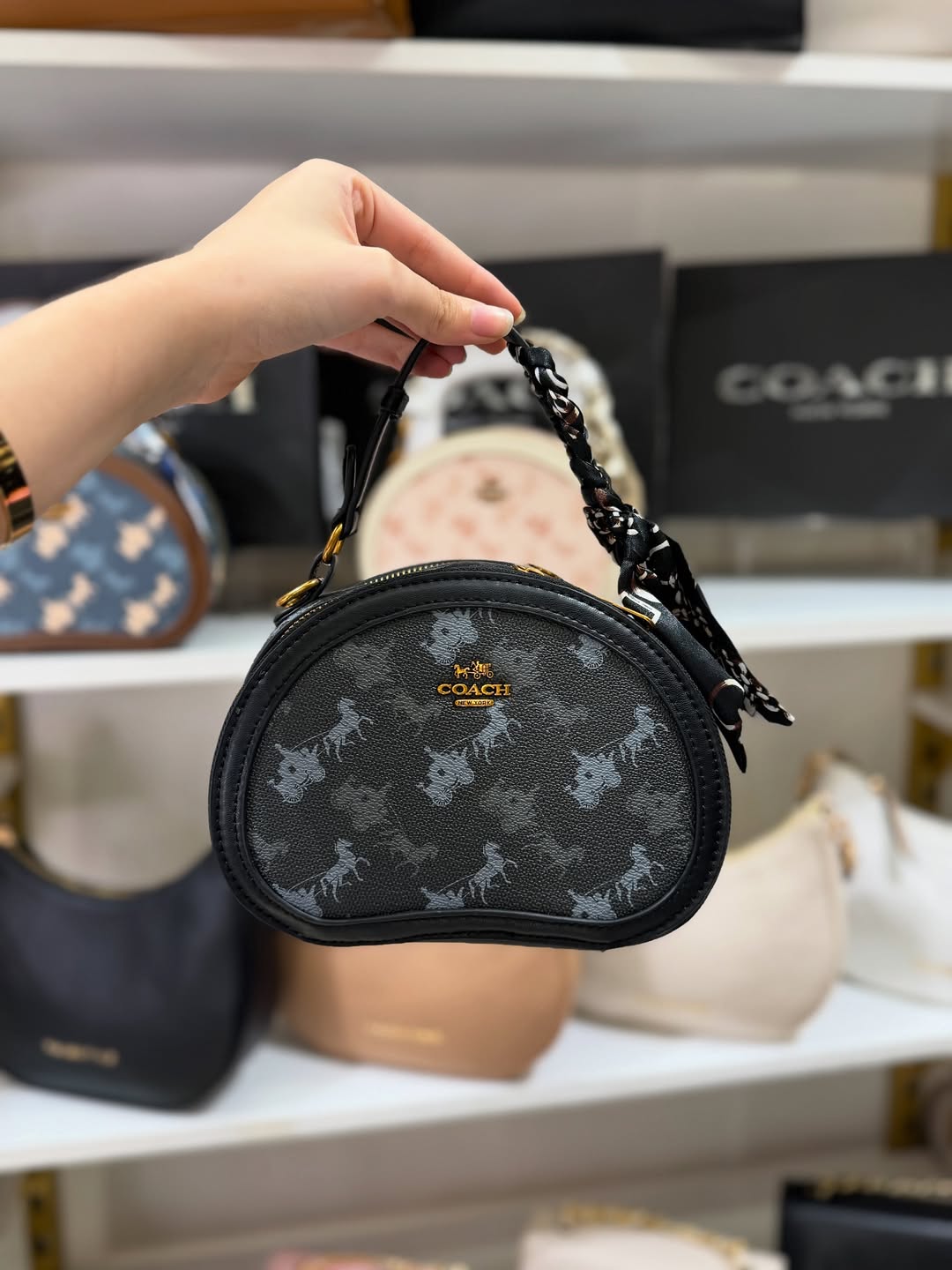 COACH Mini Signature Black – High Copy